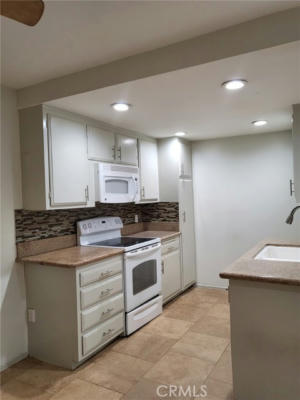 10730 NEW HAVEN ST UNIT 3, SUN VALLEY, CA 91352, photo 4 of 11