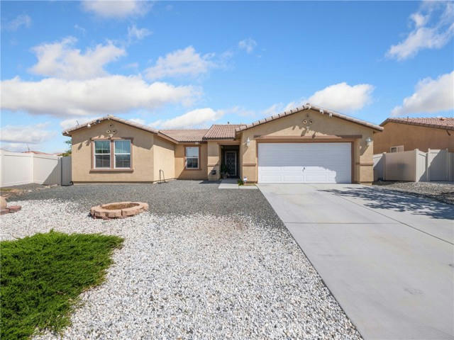 14304 BLACK MOUNTAIN PL, VICTORVILLE, CA 92394, photo 1 of 33