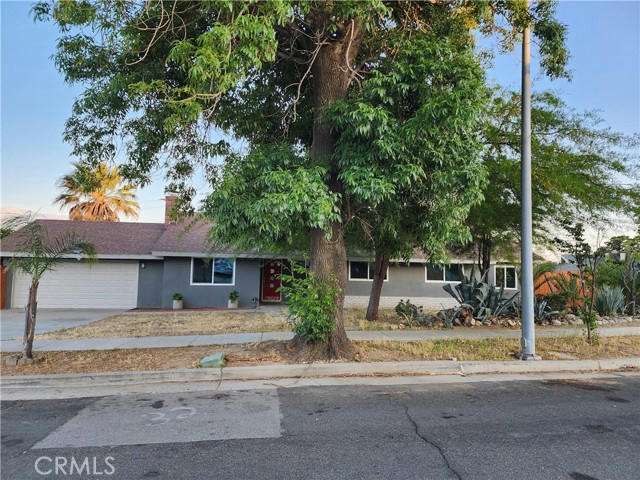 1268 W KING ST, BANNING, CA 92220, photo 1 of 20