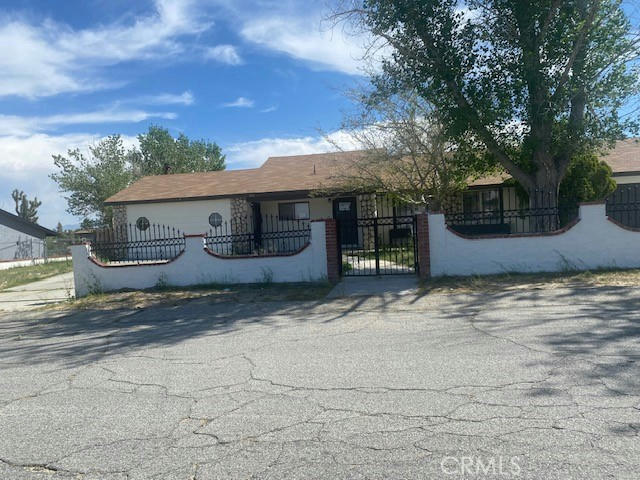 16612 STAGECOACH AVE, PALMDALE, CA 93591, photo 1 of 18