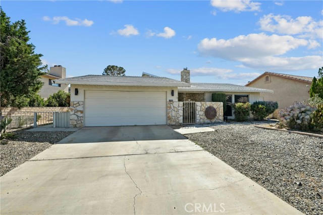 27448 OUTRIGGER LN, HELENDALE, CA 92342, photo 1 of 28
