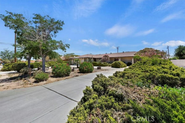 13647 THIRD AVE, VICTORVILLE, CA 92395 - Image 1