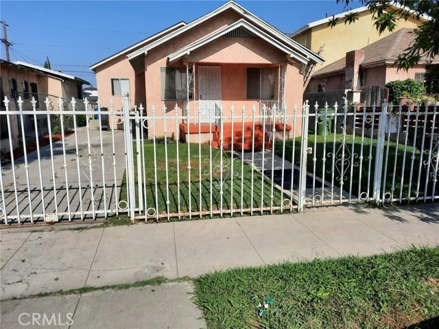 5739 2ND AVE, LOS ANGELES, CA 90043, photo 1 of 8