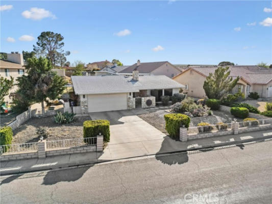 27448 OUTRIGGER LN, HELENDALE, CA 92342, photo 3 of 28