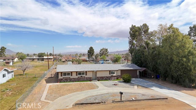 21844 GOSHUTE AVE, APPLE VALLEY, CA 92307, photo 2 of 31