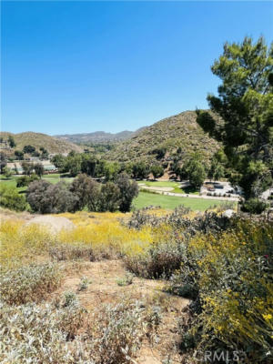 30789 EARLY ROUND DR, CANYON LAKE, CA 92587, photo 3 of 5