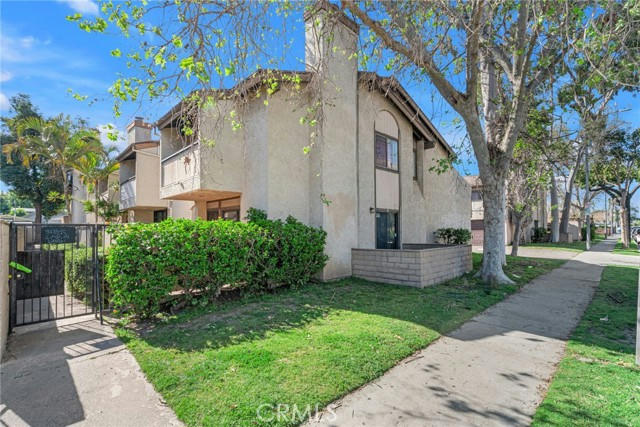 6431 RUGBY AVE UNIT L, HUNTINGTON PARK, CA 90255, photo 1 of 27