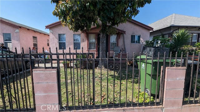 905 W 60TH ST, LOS ANGELES, CA 90044, photo 1 of 22