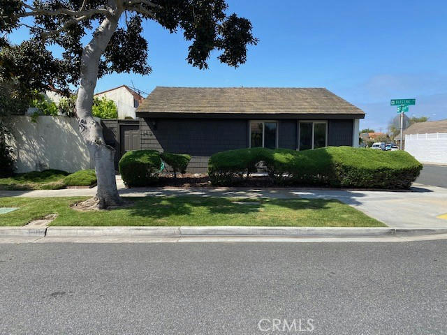 340 ELECTRIC AVE, SEAL BEACH, CA 90740, photo 1 of 33