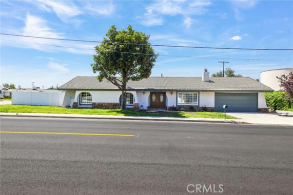 885 E TWELFTH ST, BEAUMONT, CA 92223, photo 3 of 53