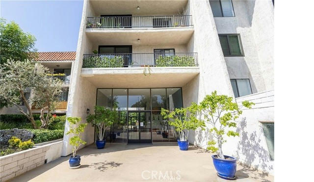 1401 VALLEY VIEW RD APT 325, GLENDALE, CA 91202 - Image 1