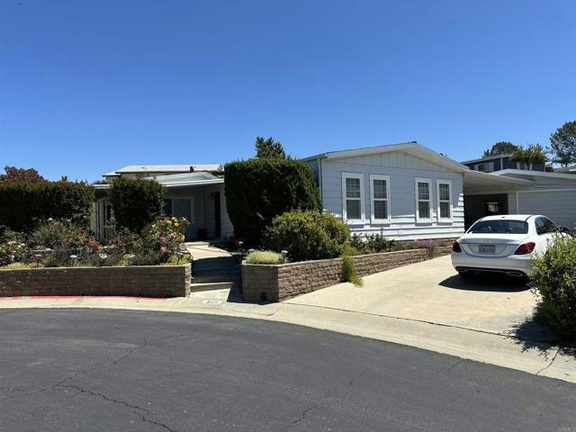 5171 INDIAN CT, OCEANSIDE, CA 92057, photo 1 of 5