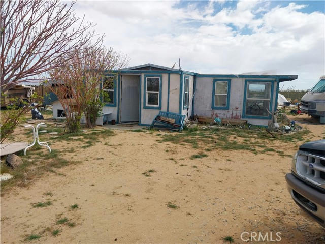 827 DUCOR AVE, LANDERS, CA 92285, photo 1 of 8
