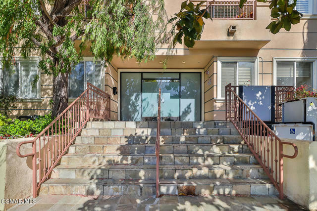 1444 S POINT VIEW ST UNIT 106, LOS ANGELES, CA 90035, photo 1 of 35