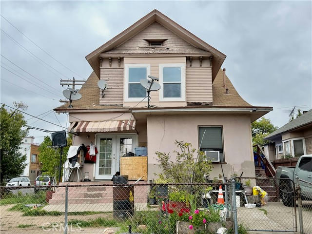 1289 W 25TH ST, LOS ANGELES, CA 90007, photo 1 of 8