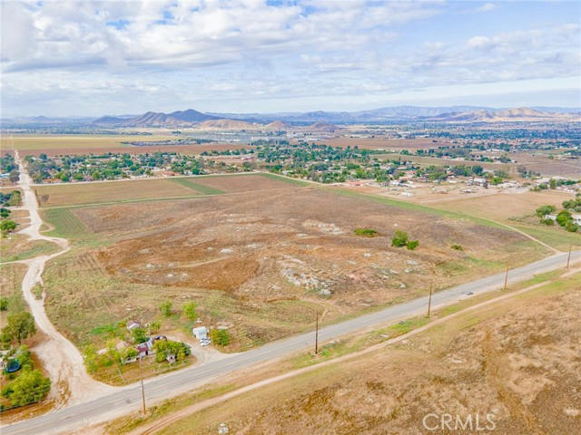 23489 MAPES RD, ROMOLAND, CA 92585, photo 1 of 8