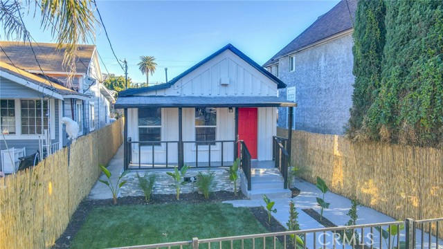 521 E 23RD ST, LOS ANGELES, CA 90011, photo 3 of 47
