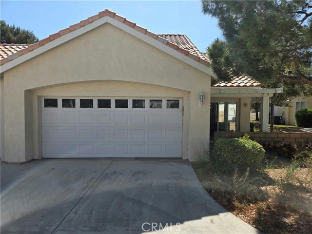 11394 COUNTRY CLUB DR, APPLE VALLEY, CA 92308, photo 1 of 13