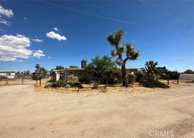 57307 PATREE DR, YUCCA VALLEY, CA 92284, photo 1 of 9