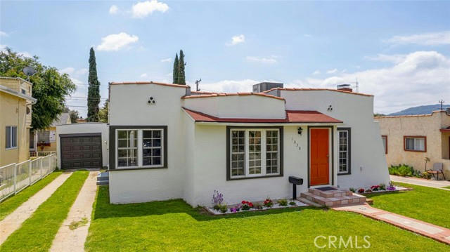 1038 GROVER AVE, GLENDALE, CA 91201, photo 4 of 53