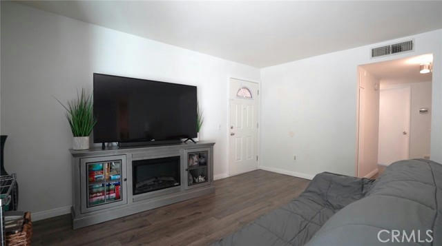 10331 LINDLEY AVE UNIT 150, PORTER RANCH, CA 91326, photo 4 of 22
