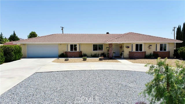 18723 MUNSEE RD, APPLE VALLEY, CA 92307 - Image 1