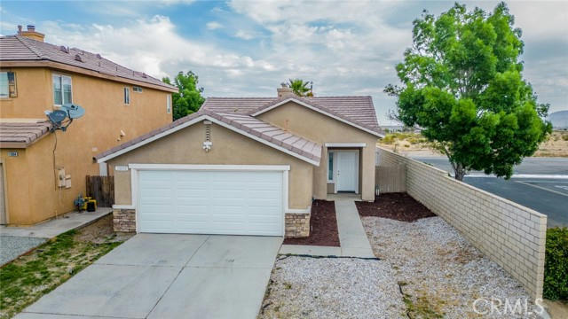 13892 SUMMER WIND ST, VICTORVILLE, CA 92394, photo 1 of 41