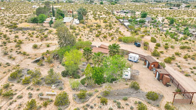 9180 JOSHUA RD, LUCERNE VALLEY, CA 92356, photo 3 of 68
