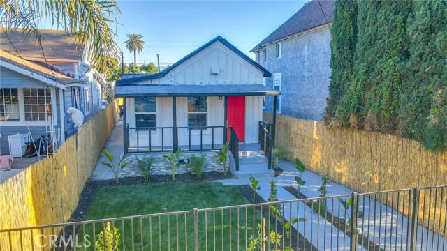 521 E 23RD ST, LOS ANGELES, CA 90011, photo 2 of 47