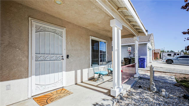 13952 CLYDESDALE RUN LN, VICTORVILLE, CA 92394, photo 3 of 51