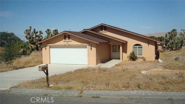 8487 GRAND AVE, YUCCA VALLEY, CA 92284 - Image 1