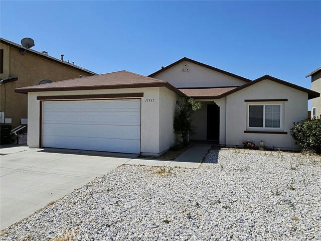 11937 PEPPERWOOD ST, VICTORVILLE, CA 92392, photo 1 of 24