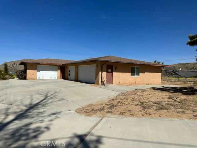 16601 REDWING RD, APPLE VALLEY, CA 92307, photo 1 of 52