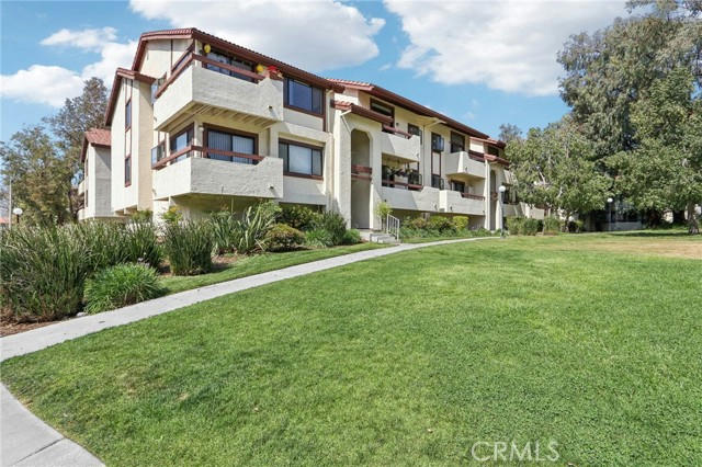 27949 TYLER LN UNIT 346, CANYON COUNTRY, CA 91387, photo 1 of 39
