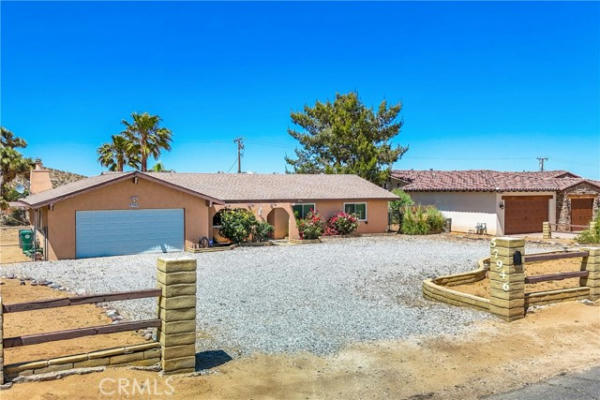 57946 DESERT GOLD DR, YUCCA VALLEY, CA 92284, photo 4 of 48