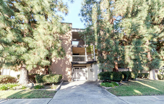 1745 HOLLY DR APT 301, GLENDALE, CA 91206, photo 1 of 20
