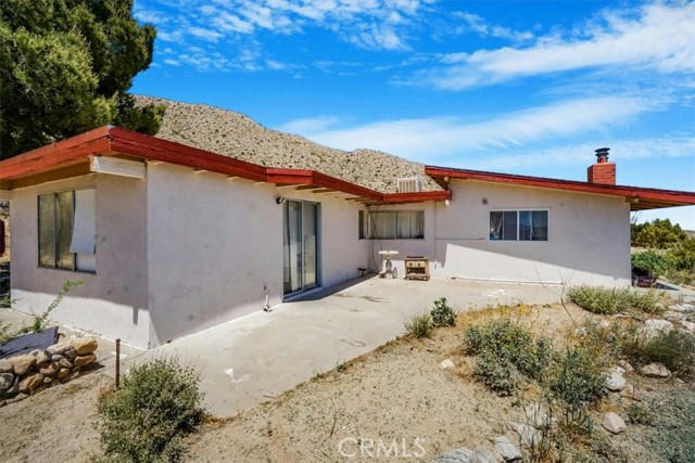 6800 SIOUX AVE, YUCCA VALLEY, CA 92284, photo 1 of 24